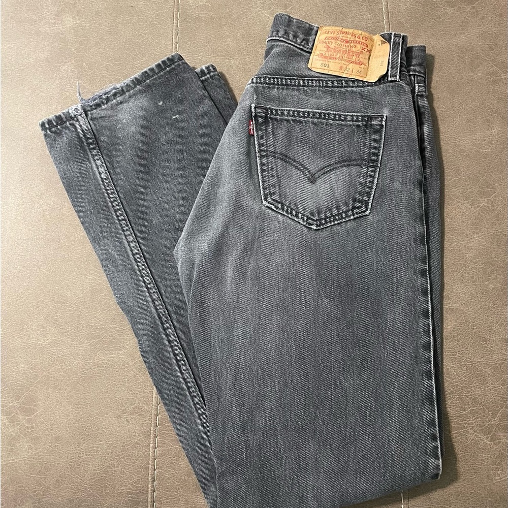 Vintage LEVI's 501 Red Tab Faded Black Denim Button-Fly Jeans Men's 32w